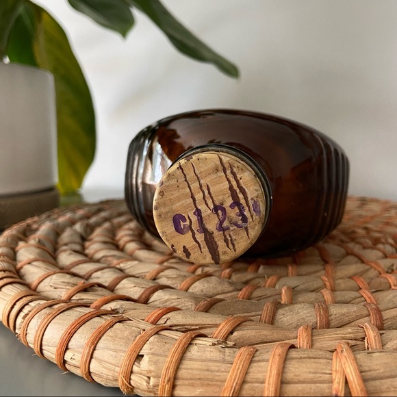 Log Cabin Maple Syrup Brown Glass 1976 Bicentennial Liberty Bell Flask Bottle - Picture 6 of 7
